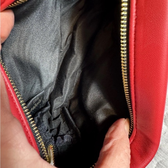 YSL Red Beaute Makeup Bag/Pouch W/Gold Charms - Picture 3 of 11